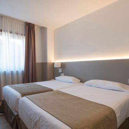 Hotel Airinos 3* Cangas do Morrazo Exterior photo