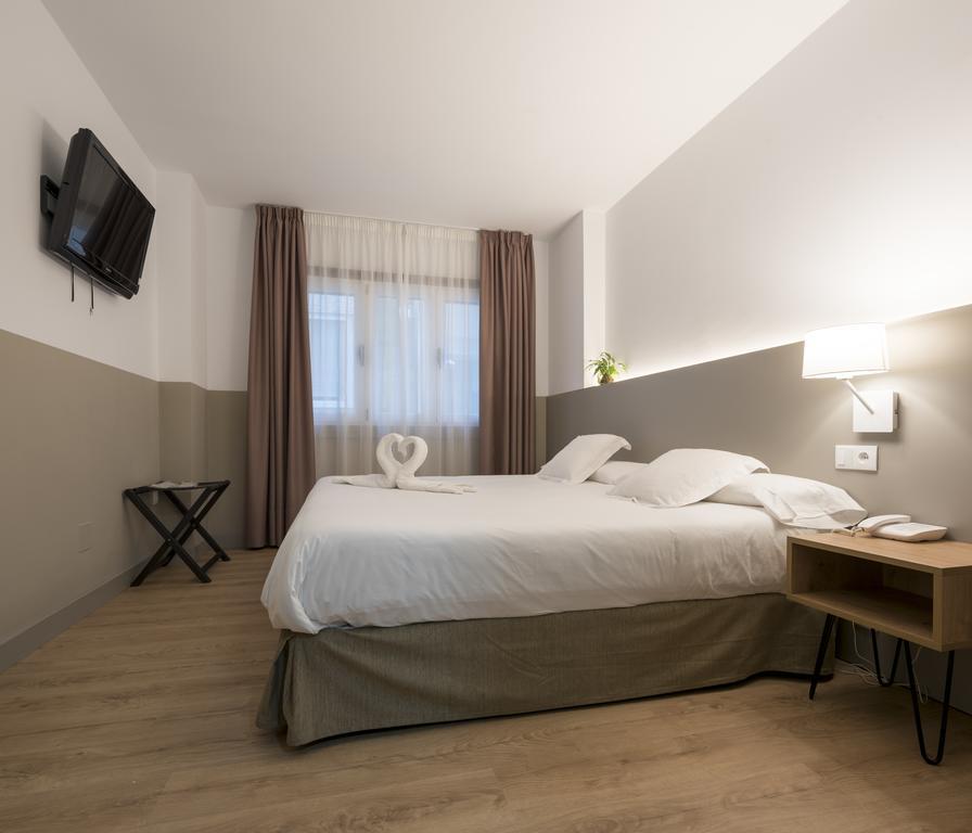 Hotel Airinos 3* Cangas do Morrazo Exterior photo