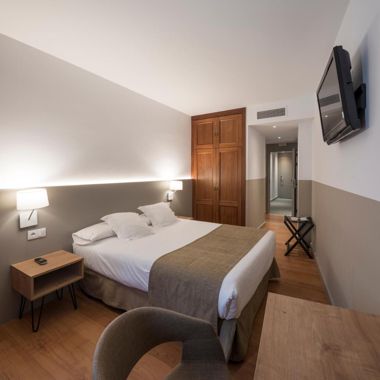 Hotel Airinos 3* Cangas do Morrazo Exterior photo