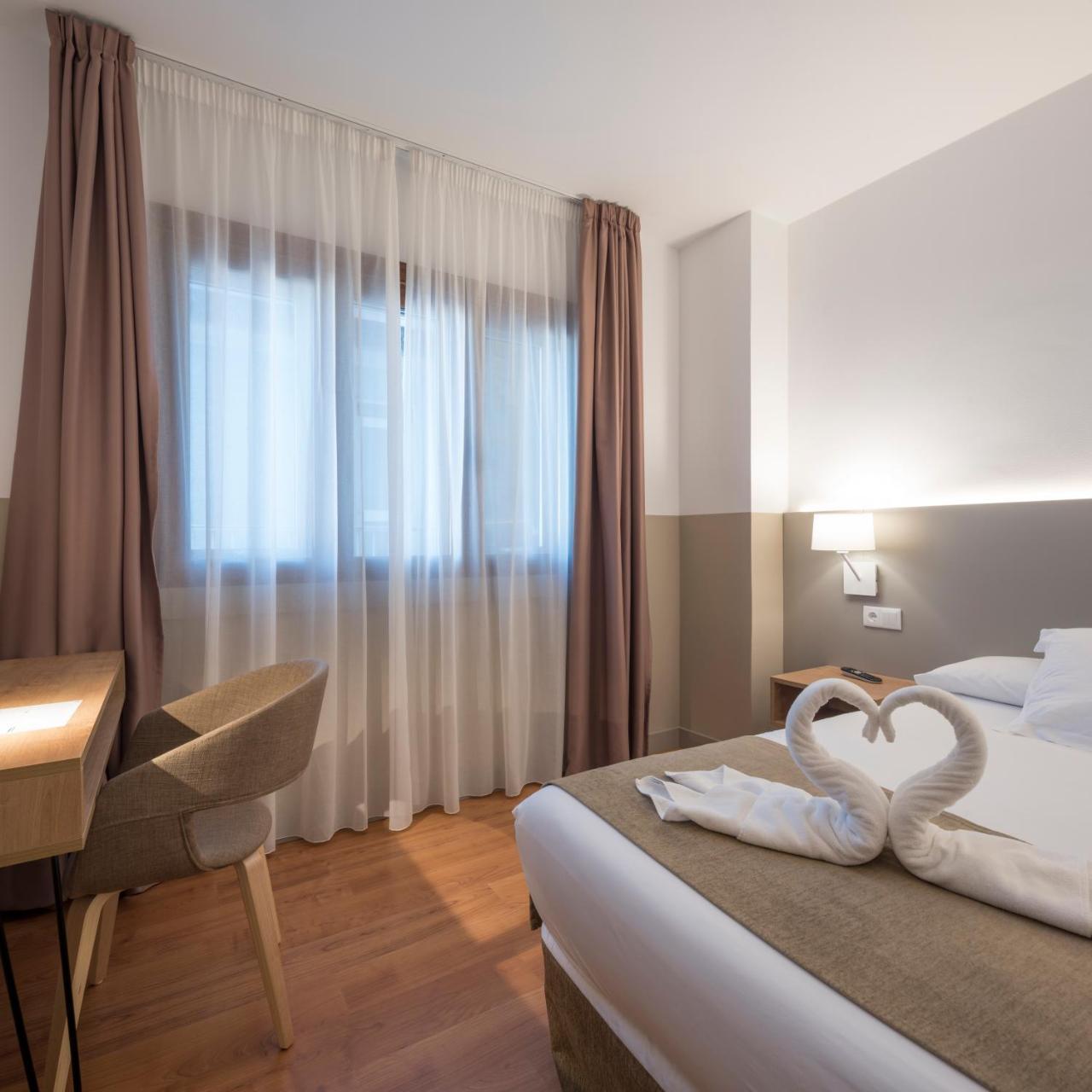Hotel Airinos 3* Cangas do Morrazo Exterior photo