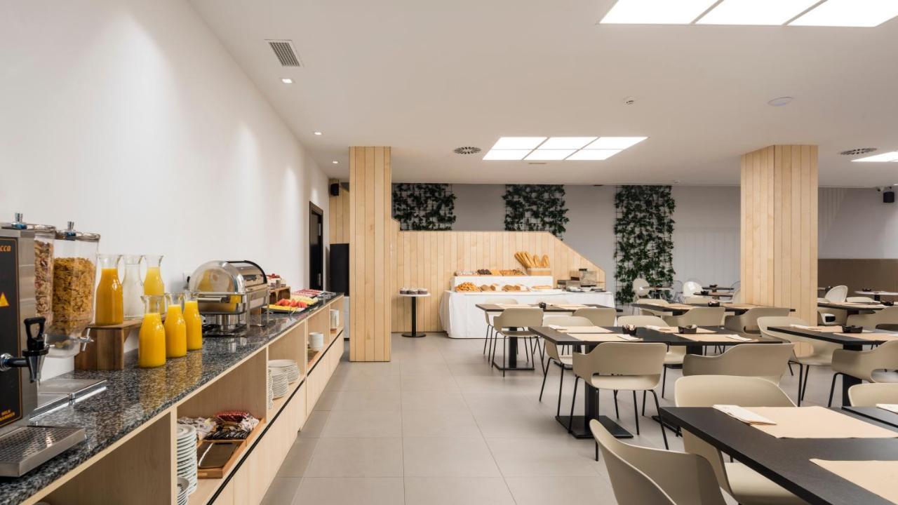 Hotel Airinos 3* Cangas do Morrazo Exterior photo